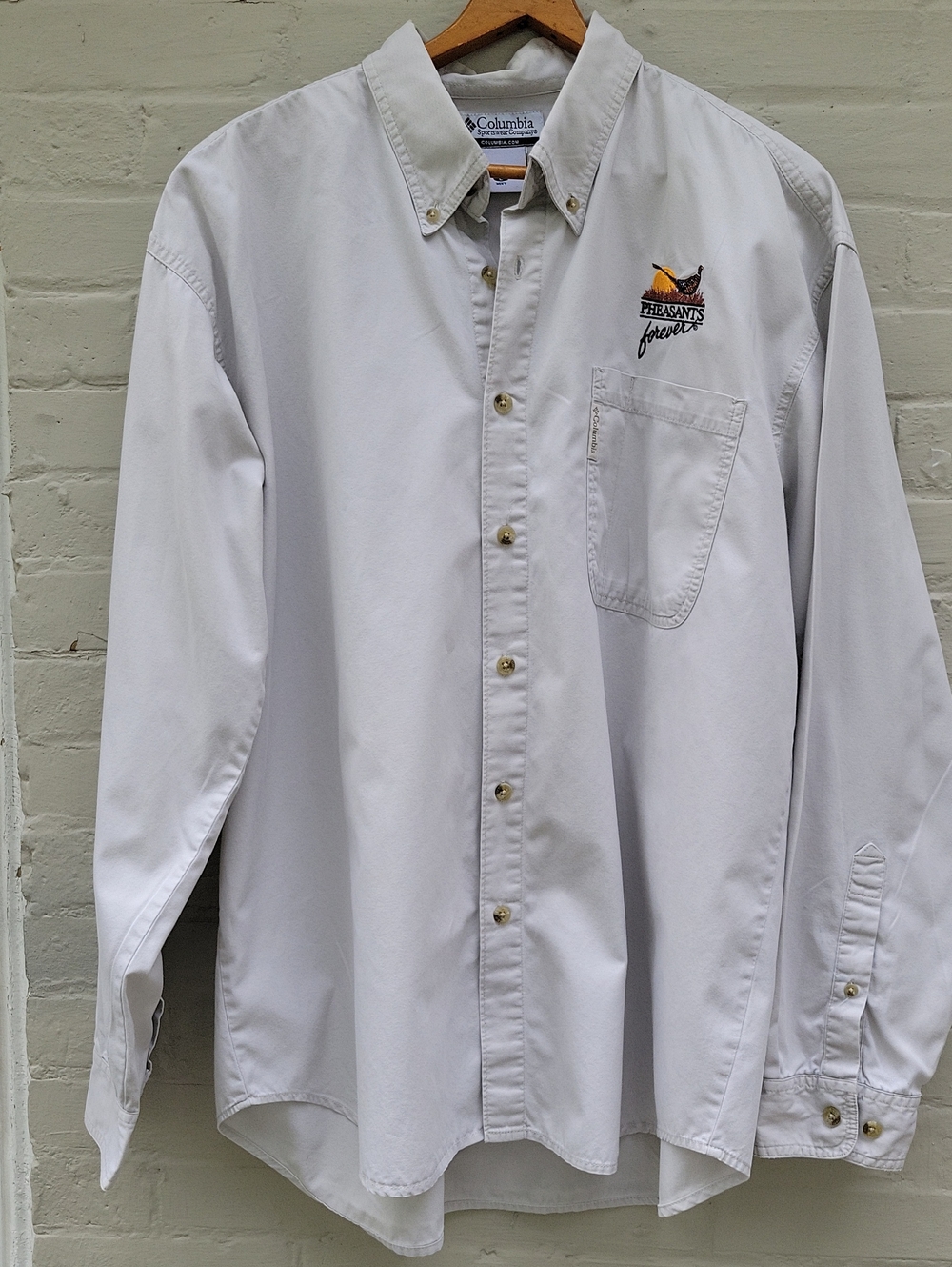 Vintage Columbia Pheasants Forever Long Sleeve Mens Sz L 100% Cotton Grey Shirt.